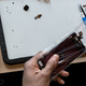 Illustration for article titled iCracked: The Screen Repair Service That Comes to You Is Fantastic